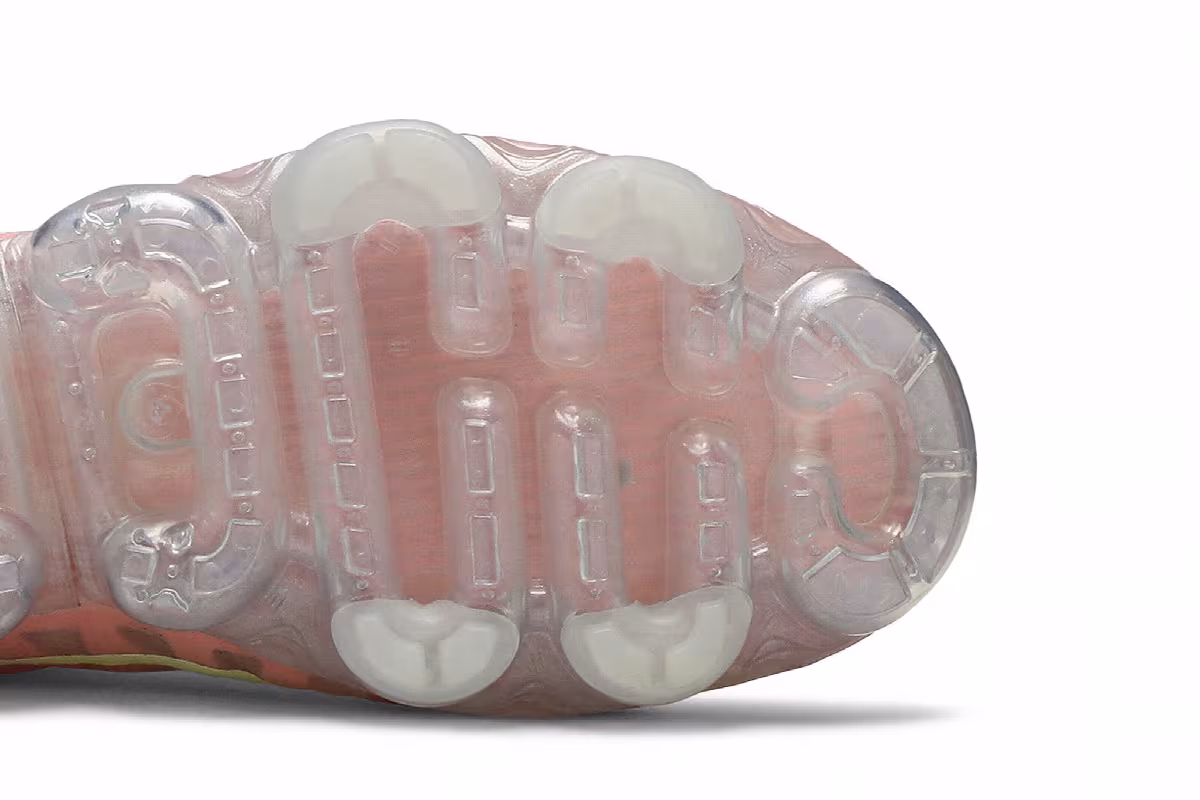 Nike Women's Air VaporMax 2019 Pink Tint, view 6