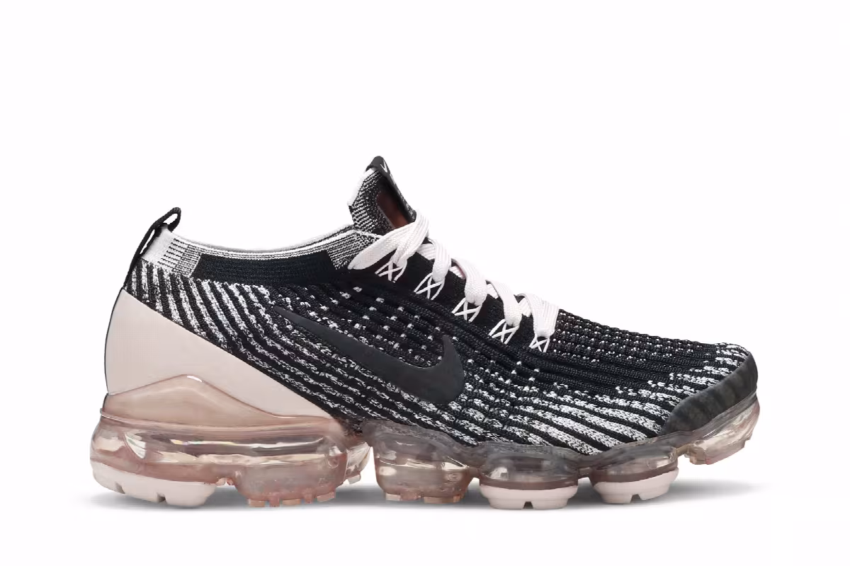 Nike Women's Air VaporMax 3.0 Pink Rose, view 2