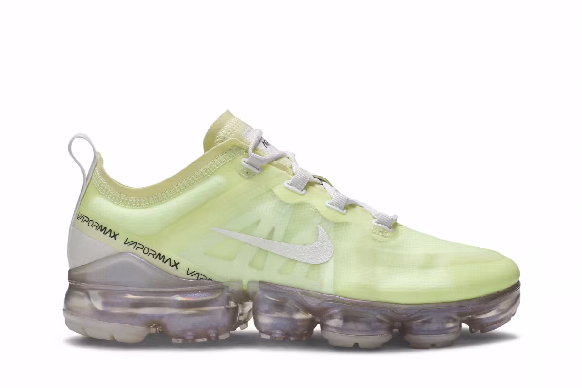 Nike Women's Air VaporMax 2019 SE Luminous Green, view 2