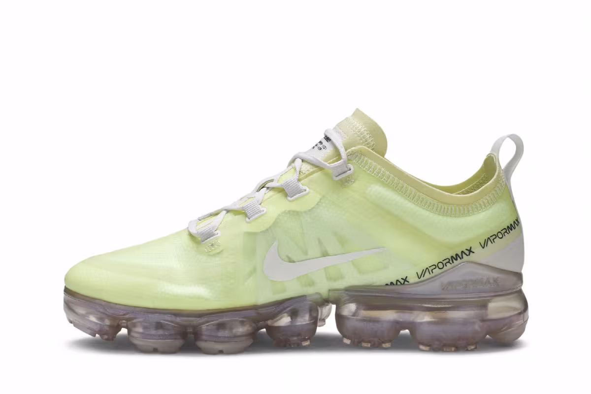 Nike Women's Air VaporMax 2019 SE Luminous Green, view 4