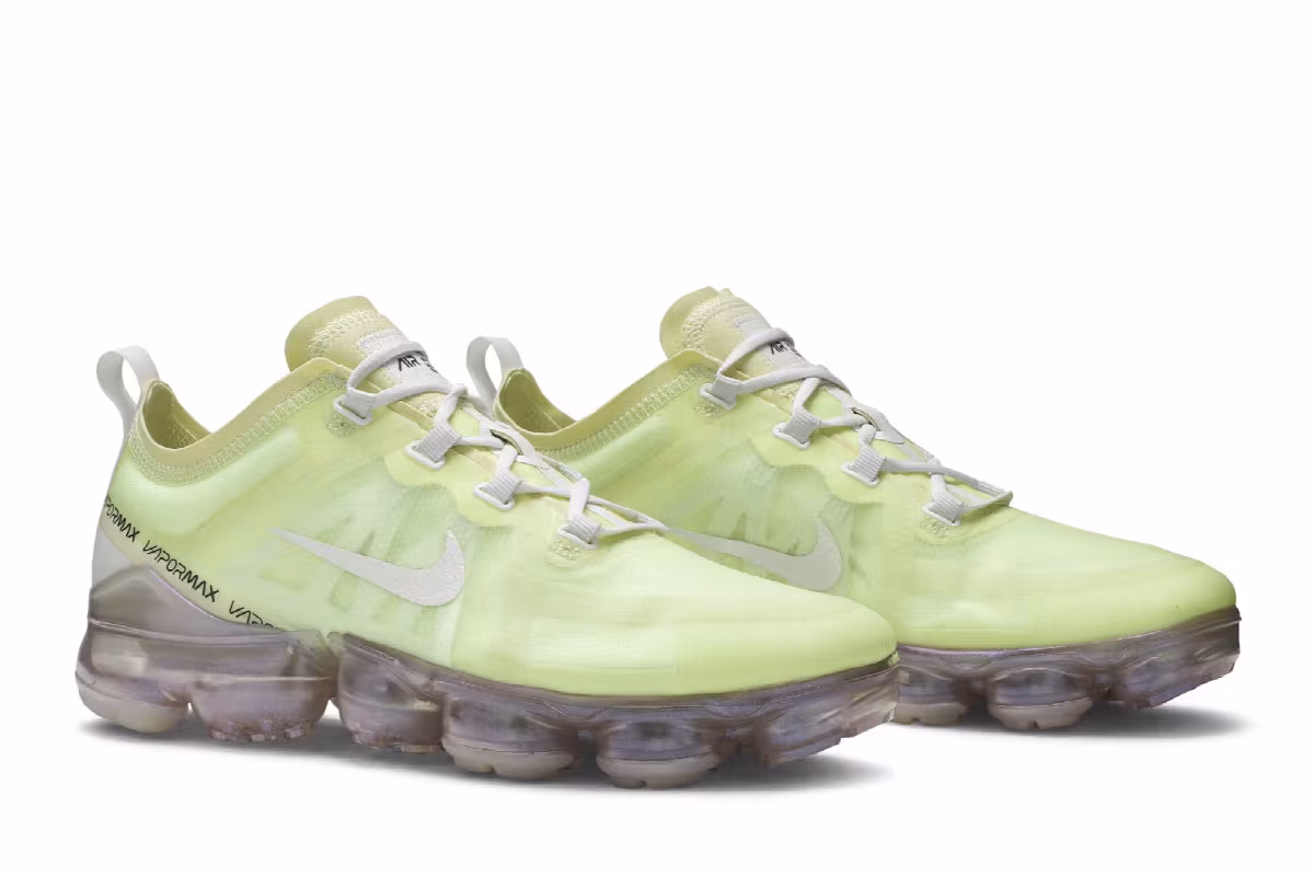Nike Women's Air VaporMax 2019 SE Luminous Green, view 9