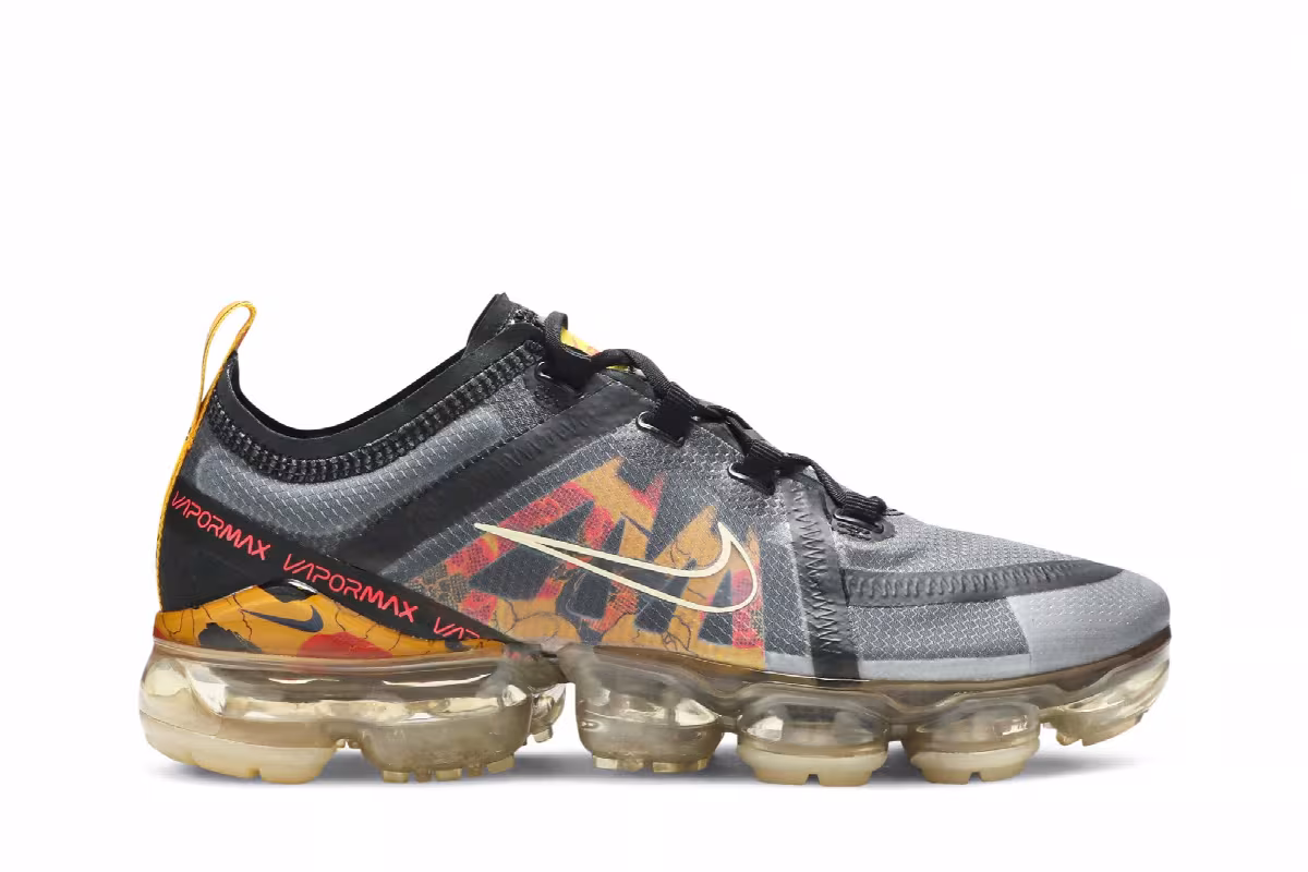 Nike Women's Air VaporMax 2019 SE Floral, view 2
