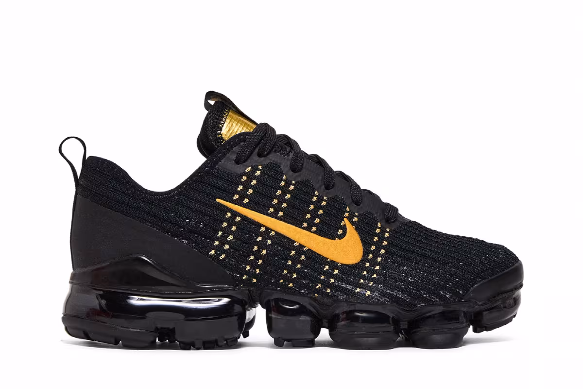 Nike Air VaporMax Flyknit 3 GS Black Gold, view 2