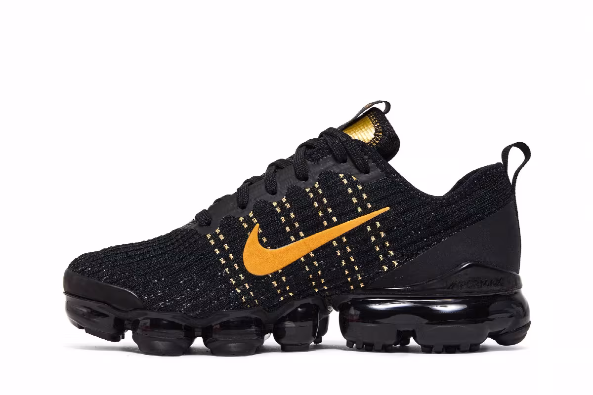 Nike Air VaporMax Flyknit 3 GS Black Gold, view 4