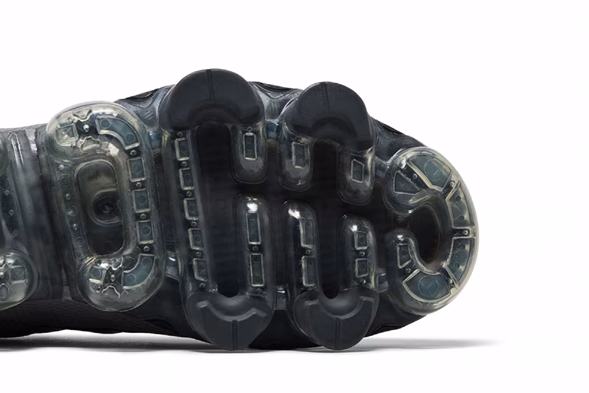 Nike Air VaporMax 2019 GS Ghost Black, view 6