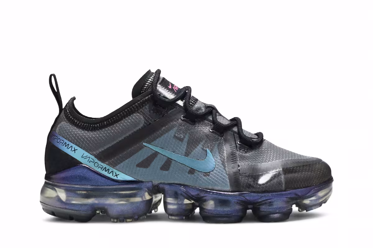 Nike Air VaporMax 2019 GS Throwback Future, view 2