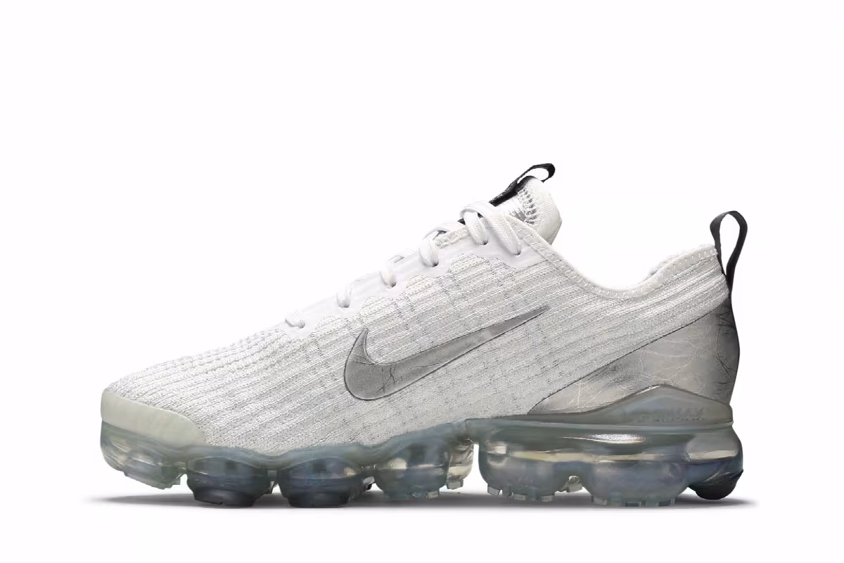 Nike Air VaporMax Flyknit 3 GS White Silver, view 4