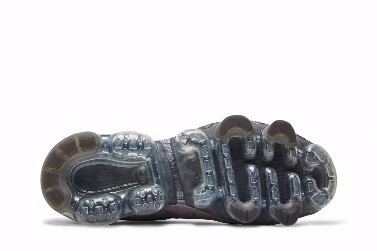 Nike Air VaporMax 2019 GS Game Change, view 5