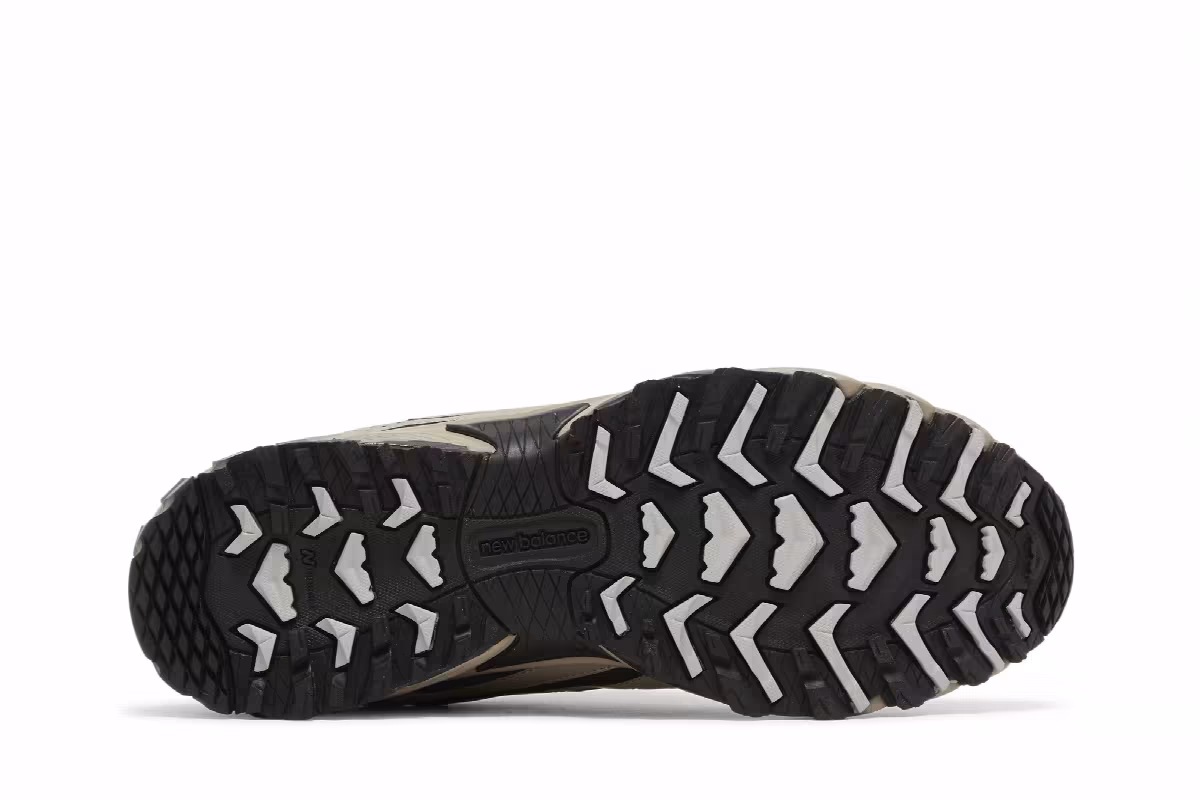 New Balance 610 Aluminum Black, view 5
