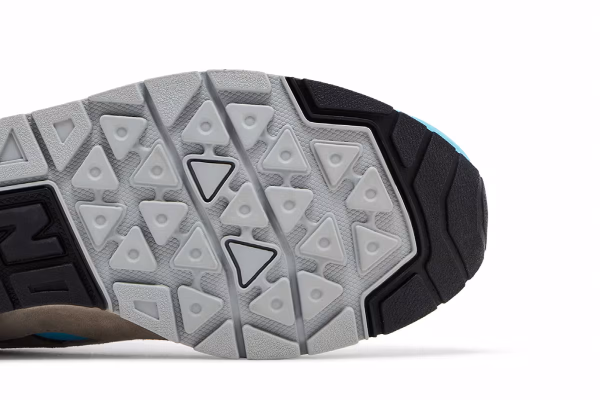 New Balance CM1600 Elite Edition, view 6