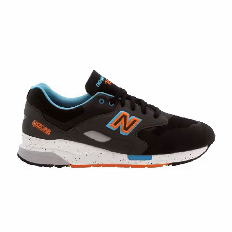New Balance 1600