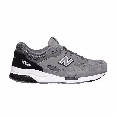 New Balance 1600