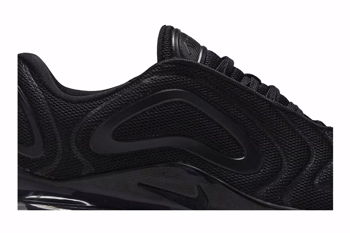 Nike Air Max 720 Triple Black, view 3