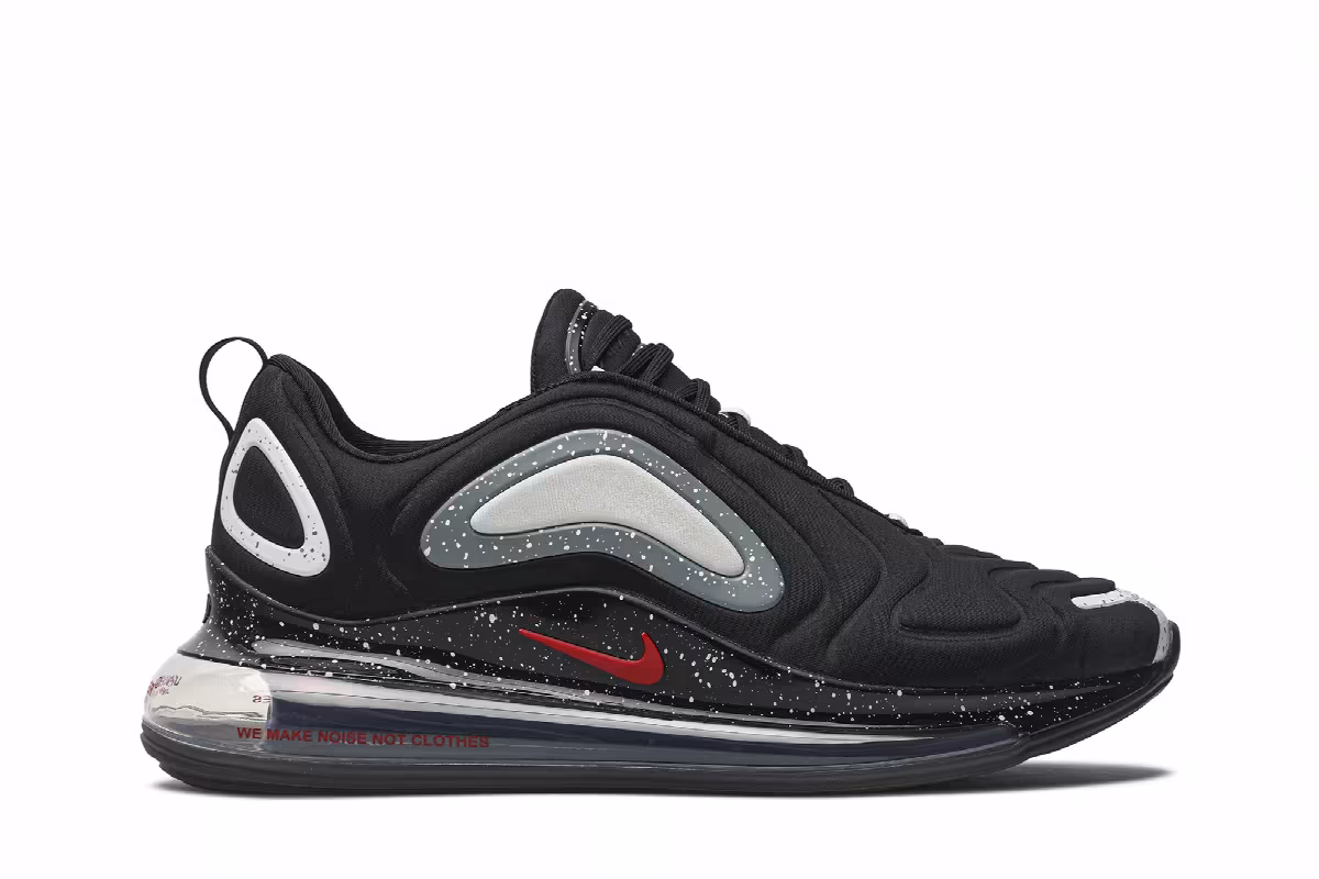 Undercover x Nike Air Max 720 Black, view 2