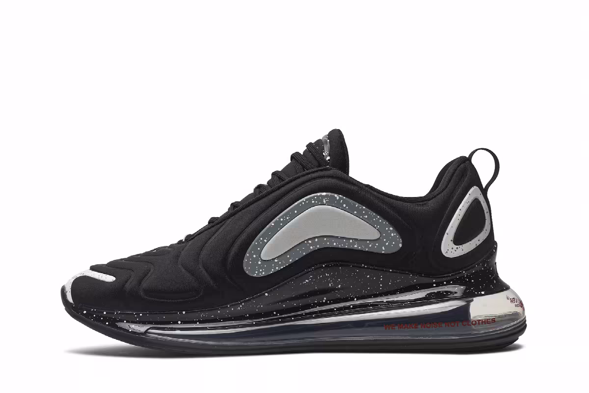 Undercover x Nike Air Max 720 Black, view 4