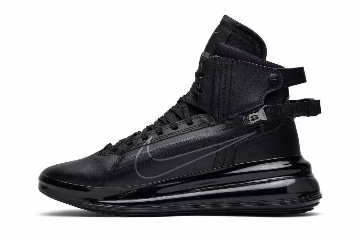 Nike Air Max 720 Saturn Triple Black, view 4