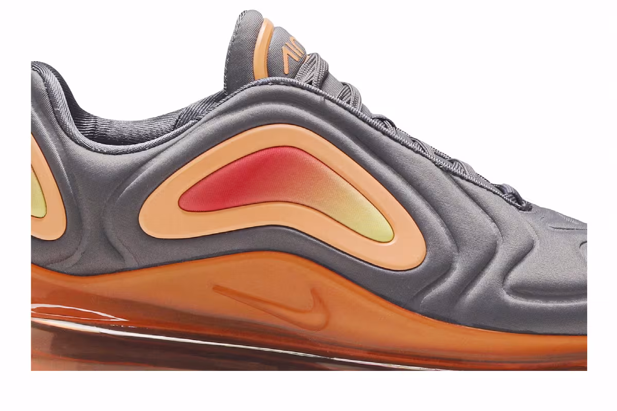 Nike Air Max 720 Fuel Orange, view 3