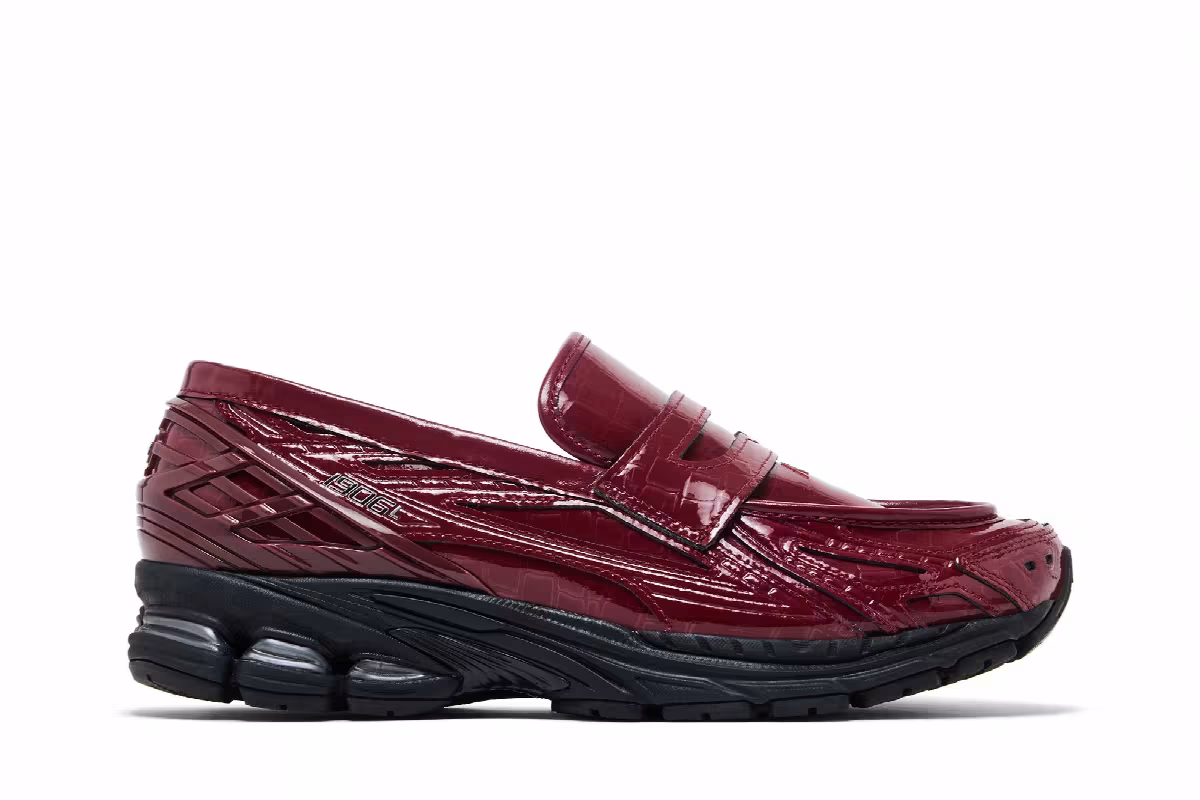 New Balance 1906L Red Croc, view 2