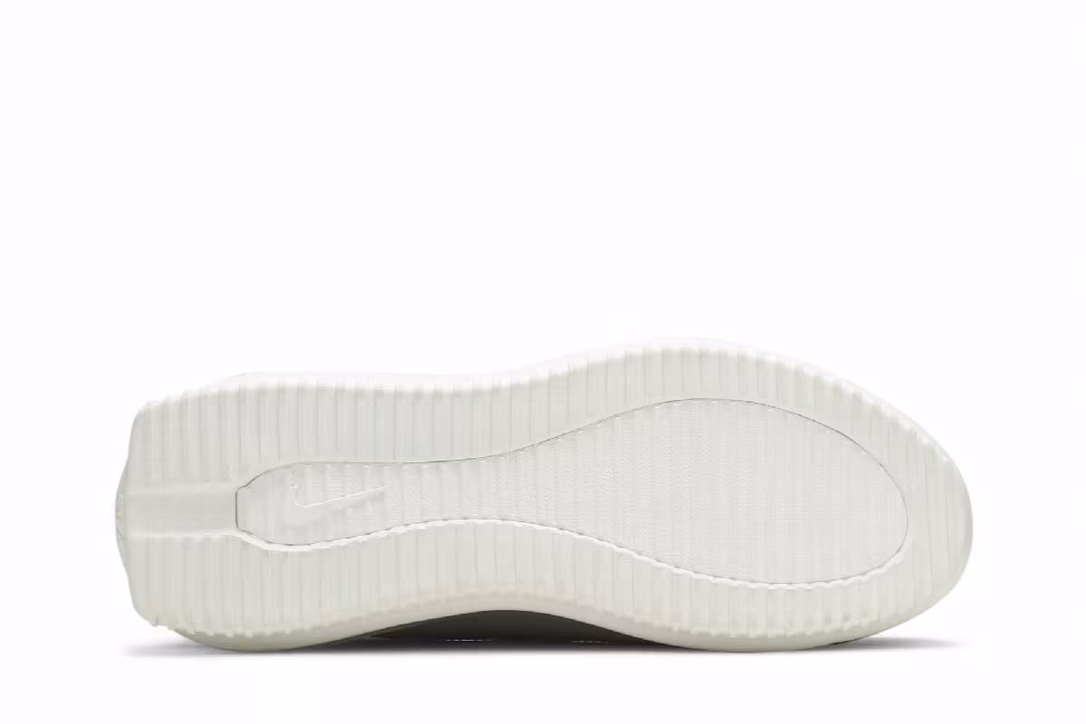 Nike Women's Air Max FF 720 Sail, view 5