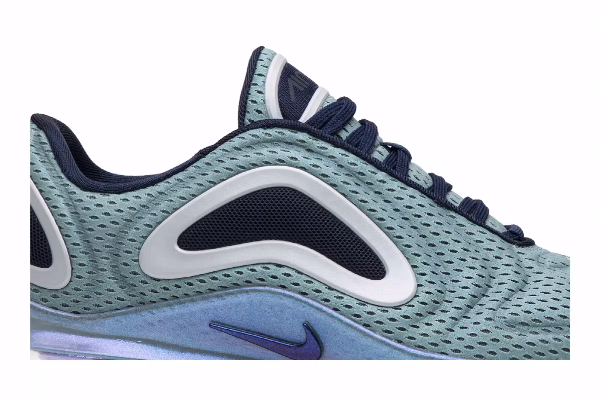 Nike Women's Air Max 720 Northern Lights Day, view 3