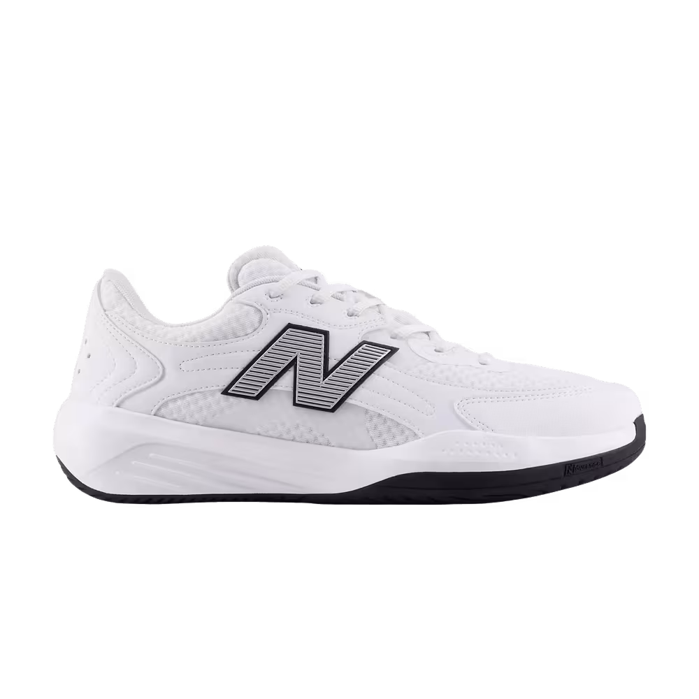 New Balance 696v7 White Black