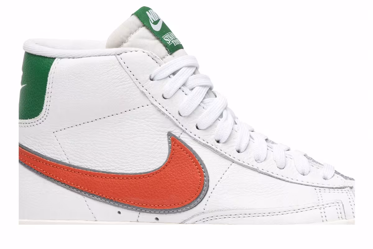 Stranger Things x Nike Blazer Mid Hawkins High, view 3