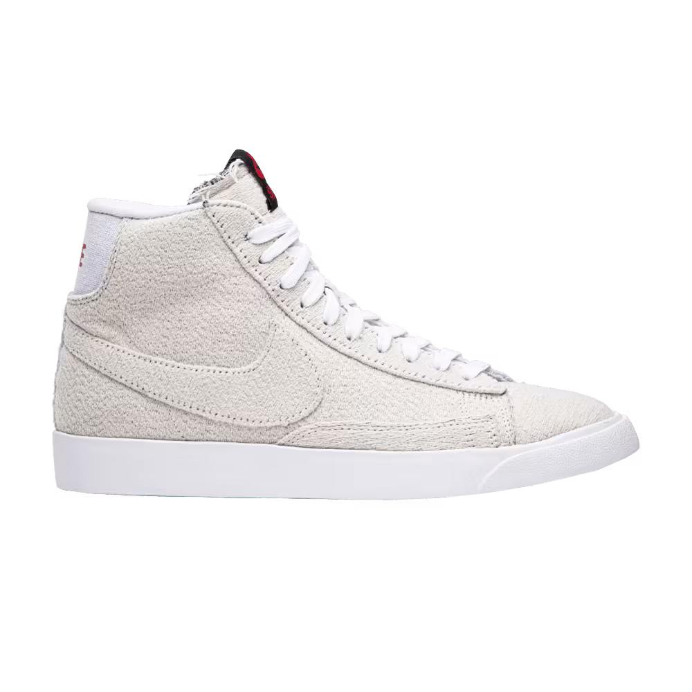 Stranger Things x Nike Blazer Mid QS Upside Down