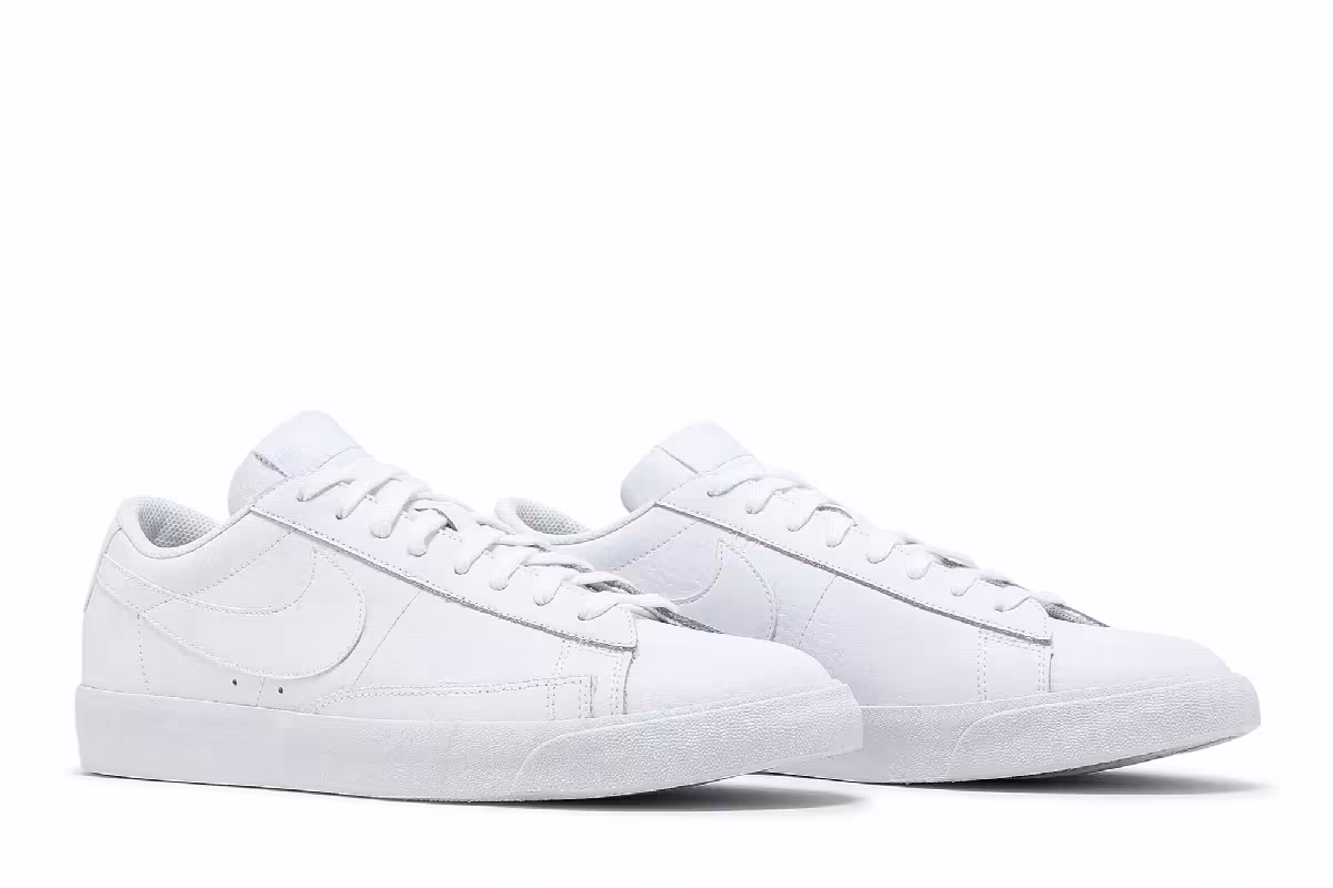 Nike Blazer Low LE Triple White, view 9