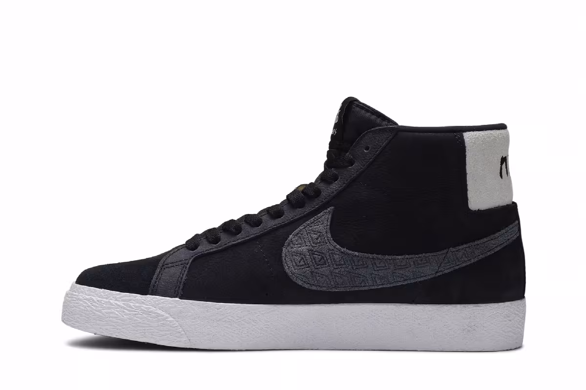 Gnarhunters x Nike Zoom Blazer Mid SB Black, view 4