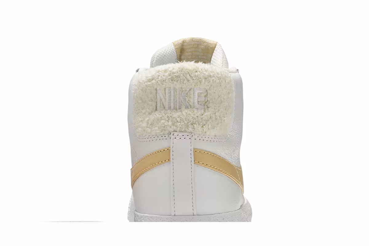 Nike Blazer Mid SB Core Gold, view 8