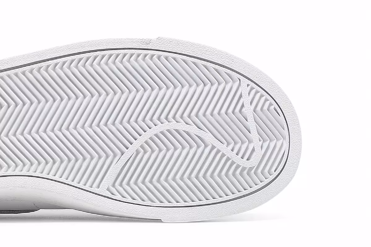 Nike Women's Blazer Low LE Triple White, view 6