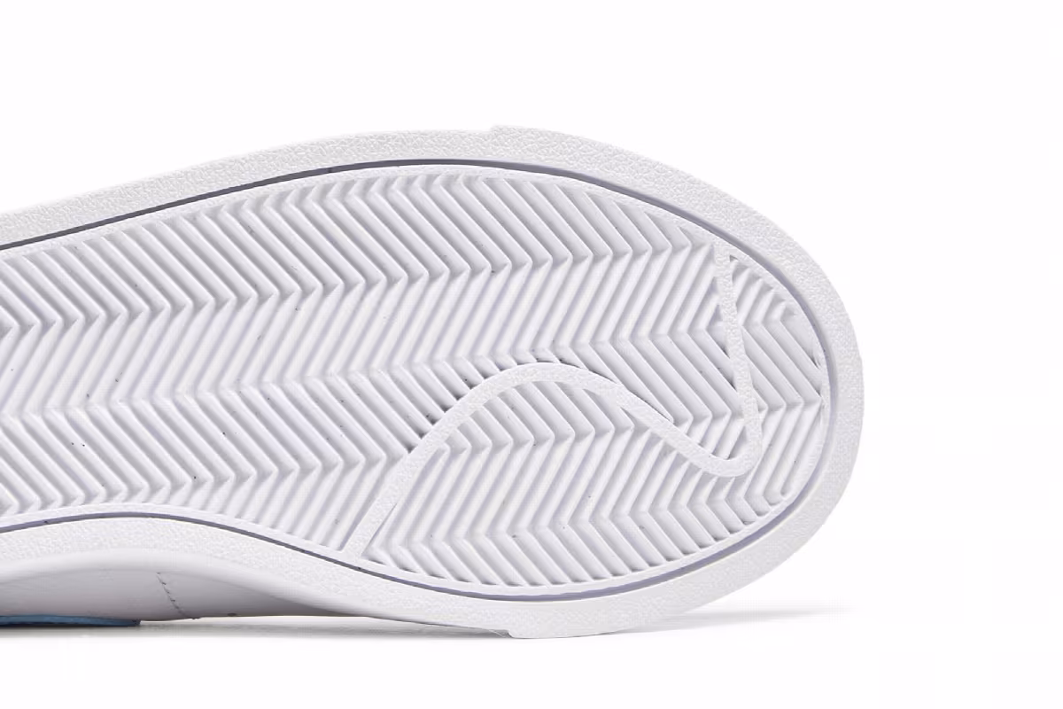 Nike Women's Blazer Low LE Psychic Blue, view 6
