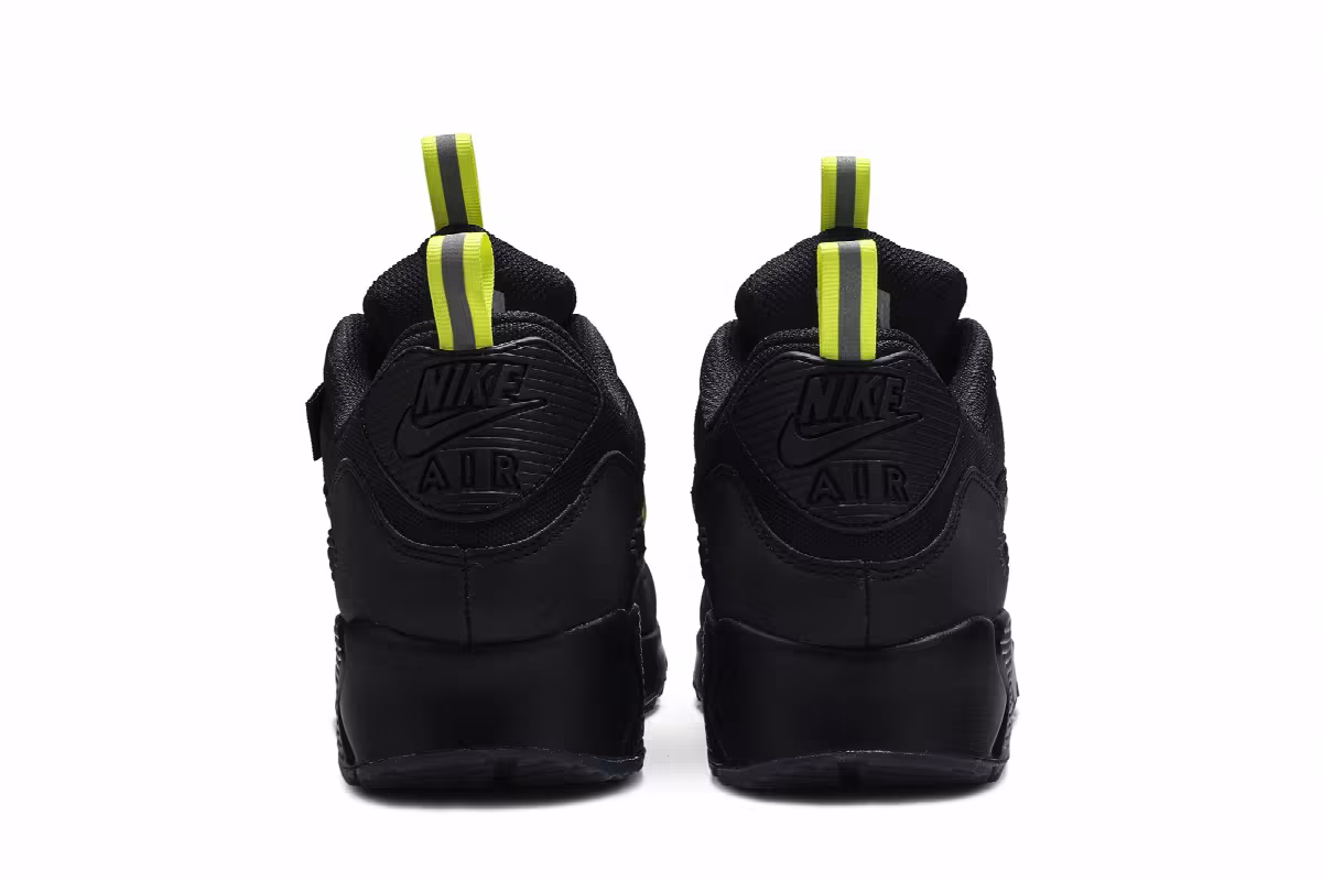 The Basement x Nike Air Max 90 Manchester, view 7