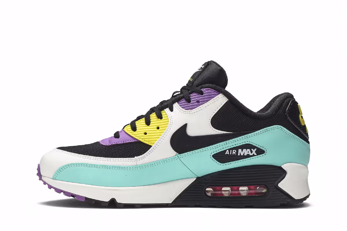 Nike Air Max 90 Essential Black Bright Violet, view 4