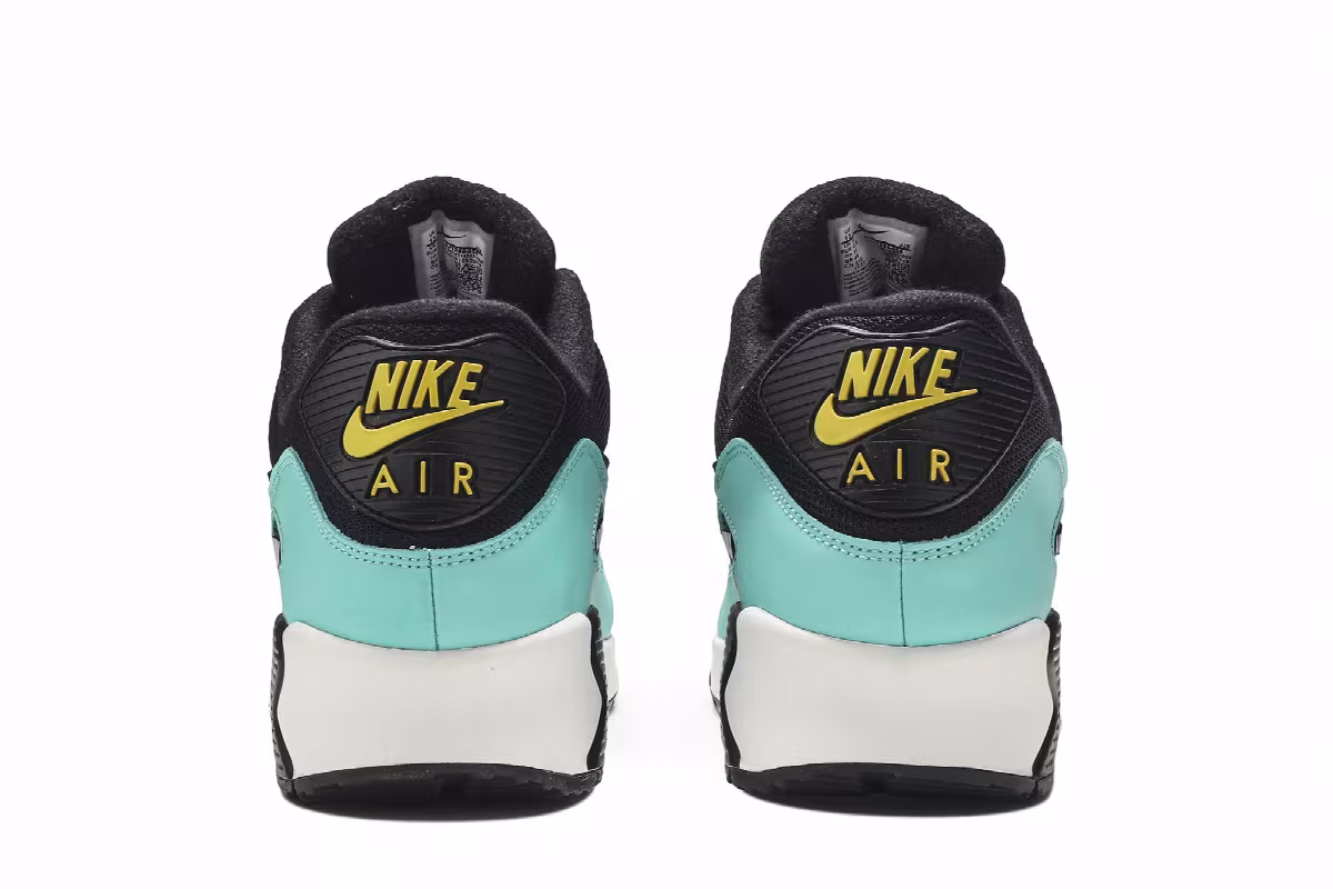 Nike Air Max 90 Essential Black Bright Violet, view 7