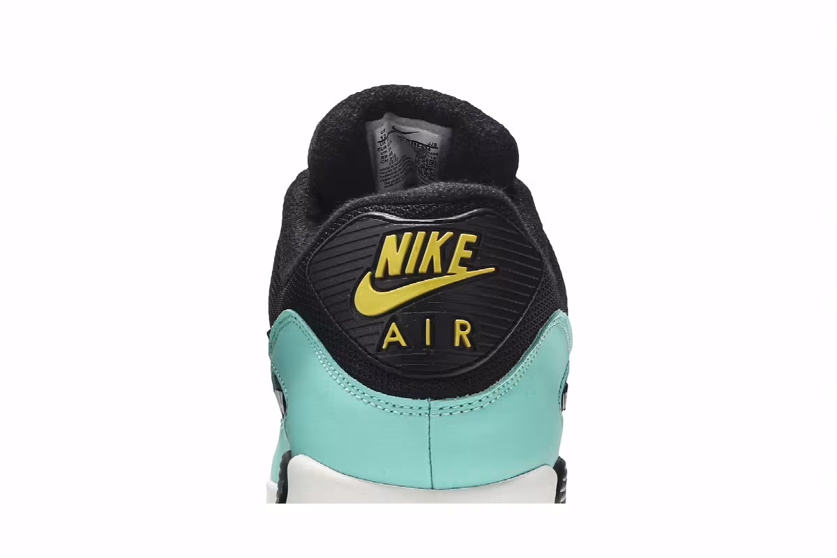 Nike Air Max 90 Essential Black Bright Violet, view 8