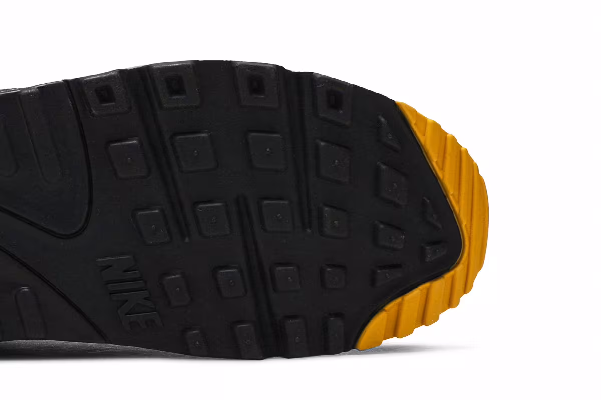 Nike Air Max 90 Reverse Taxi, view 6
