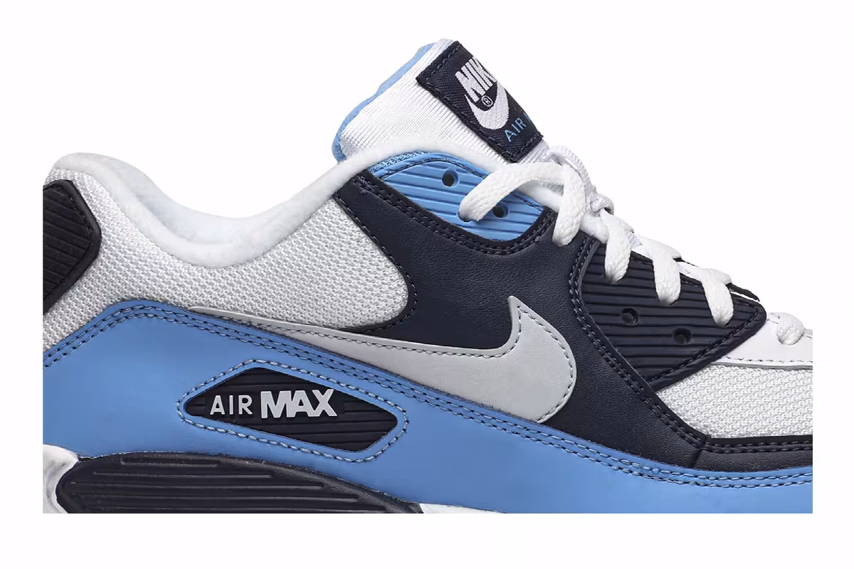 Nike Air Max 90 UNC, view 3
