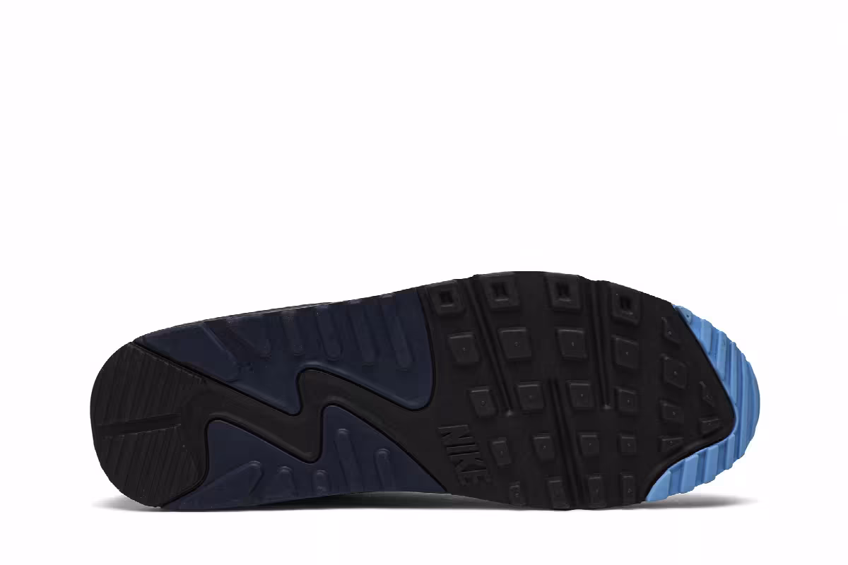Nike Air Max 90 UNC, view 5