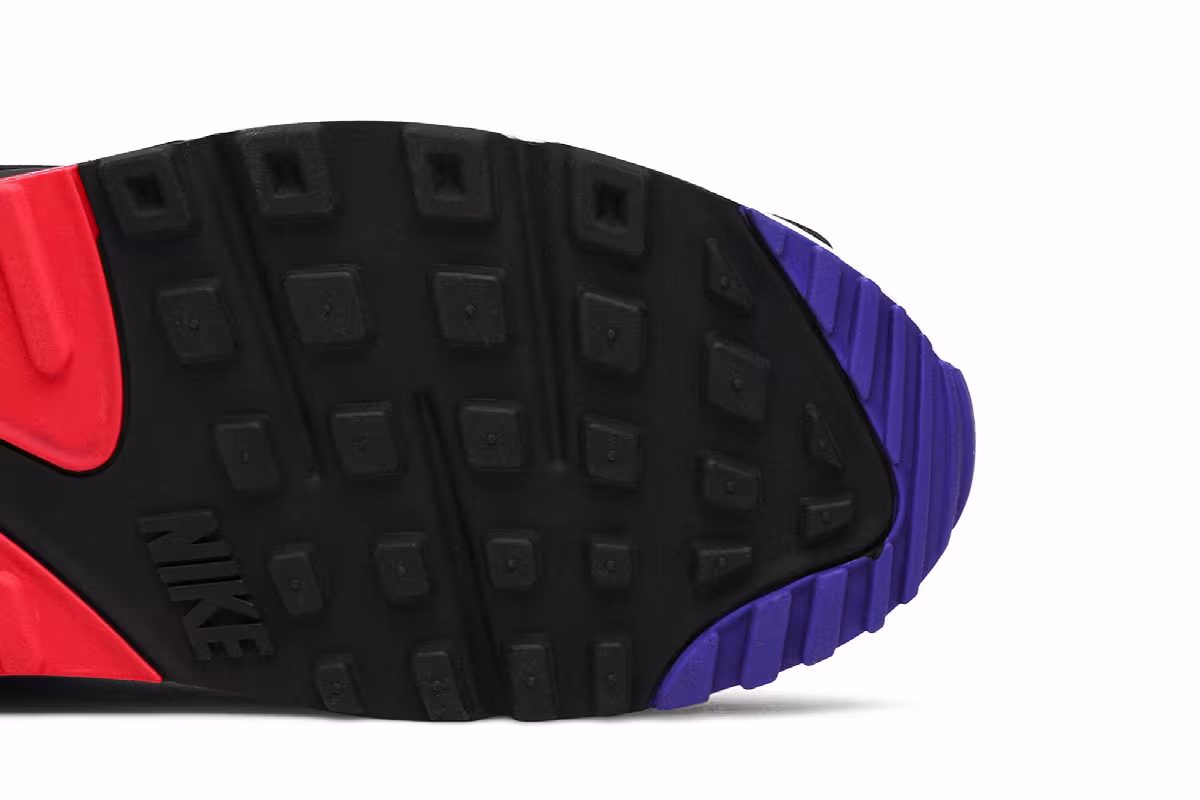 Nike Air Max 90 Essential Raptors, view 6