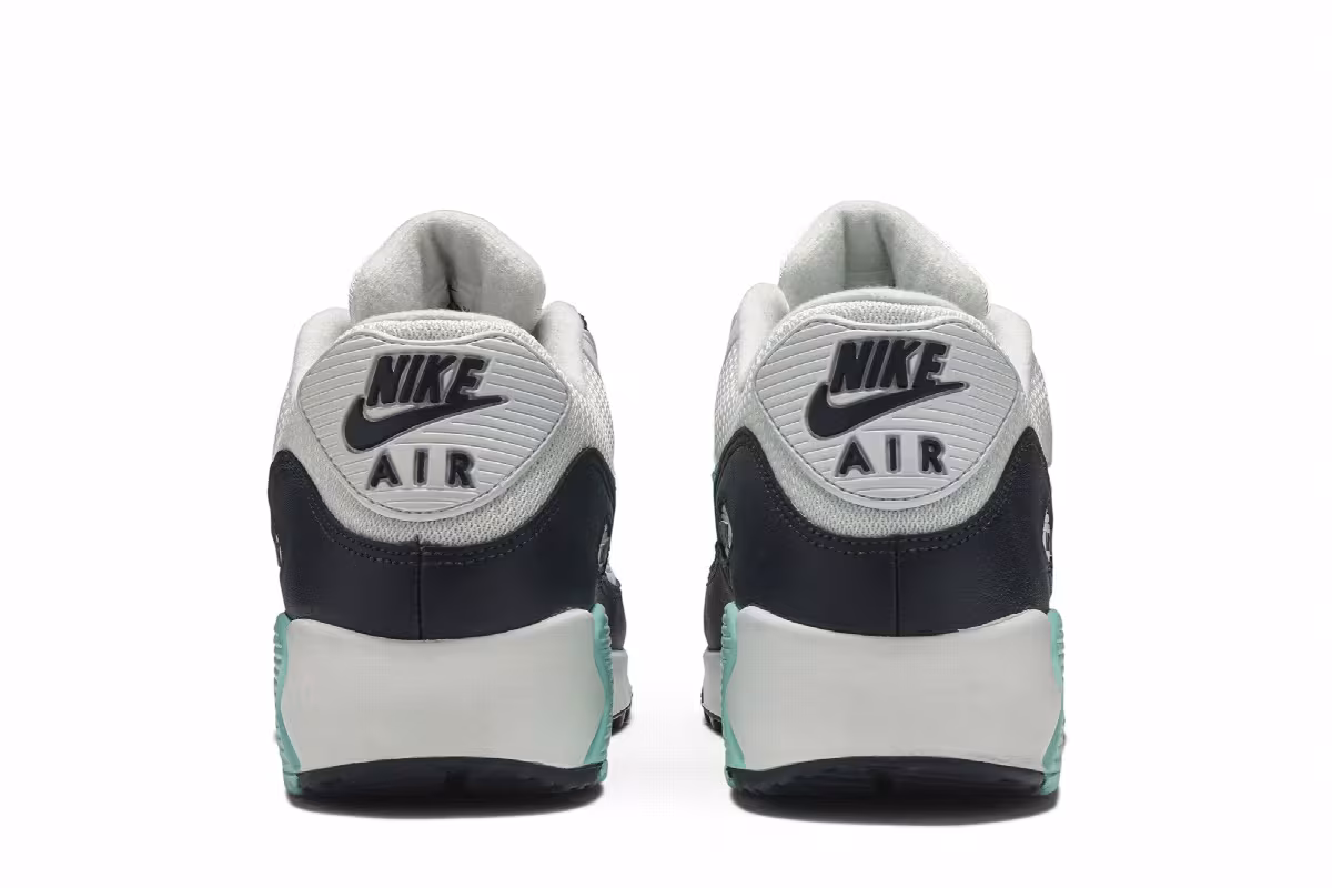 Nike Air Max 90 Esssential Aurora, view 7