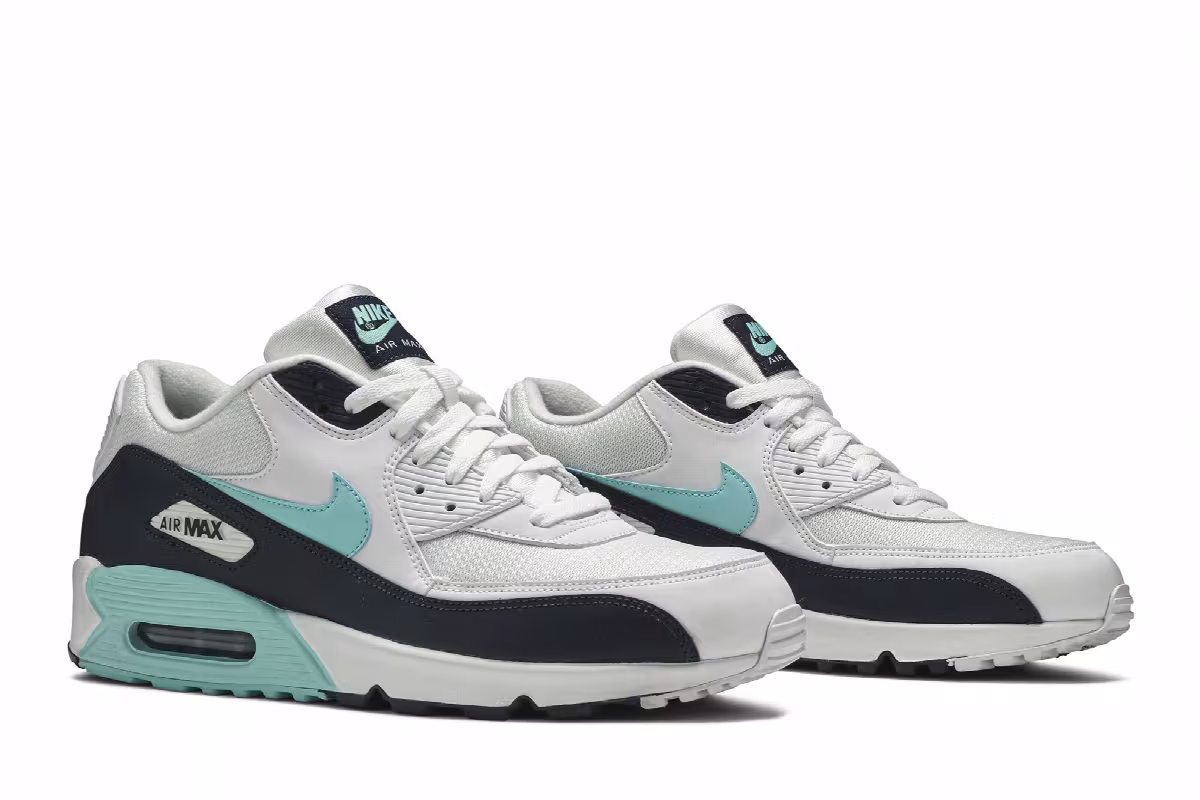 Nike Air Max 90 Esssential Aurora, view 9