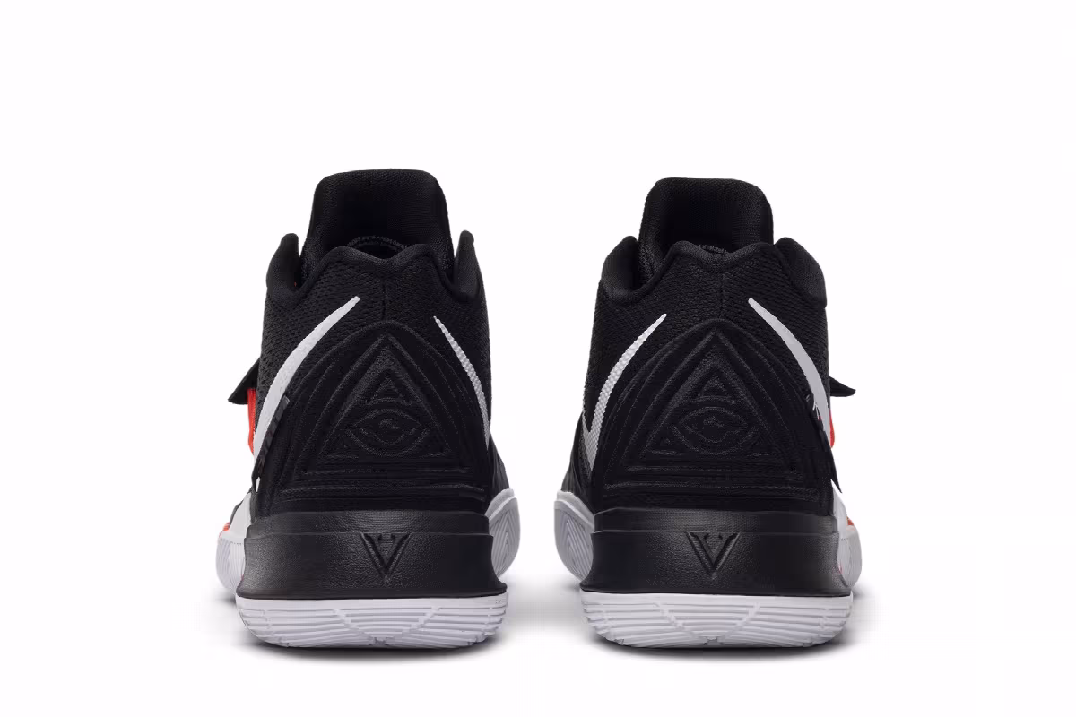 Nike Kyrie 5 Friends, view 7