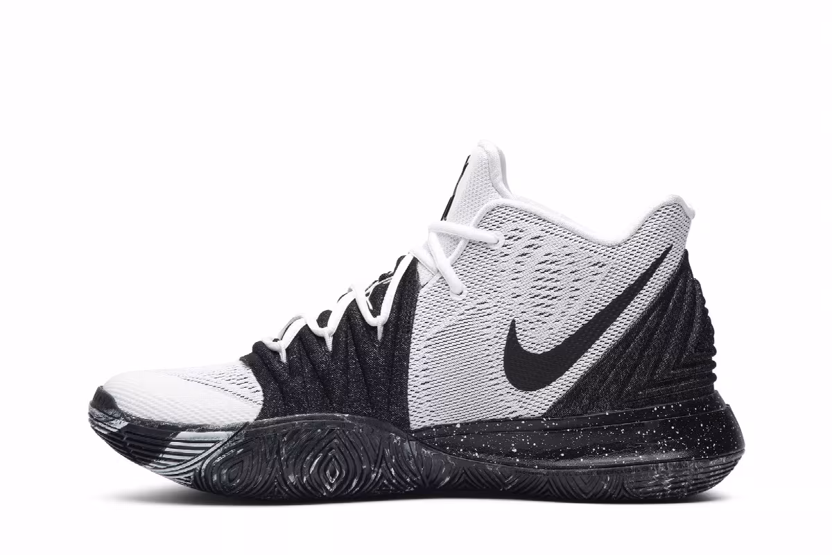 Nike Kyrie 5 Oreo, view 4