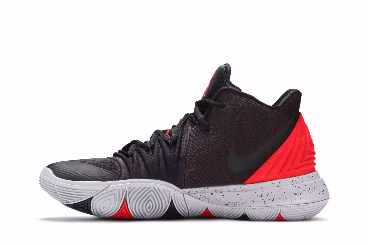 Nike Kyrie 5 Bred, view 4