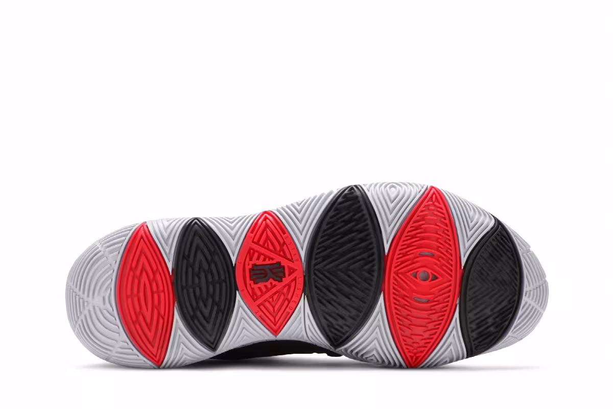 Nike Kyrie 5 Bred, view 5