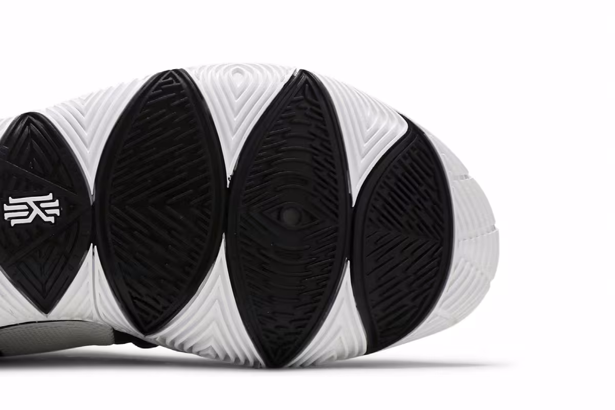 Nike Kyrie 5 TB White, view 6