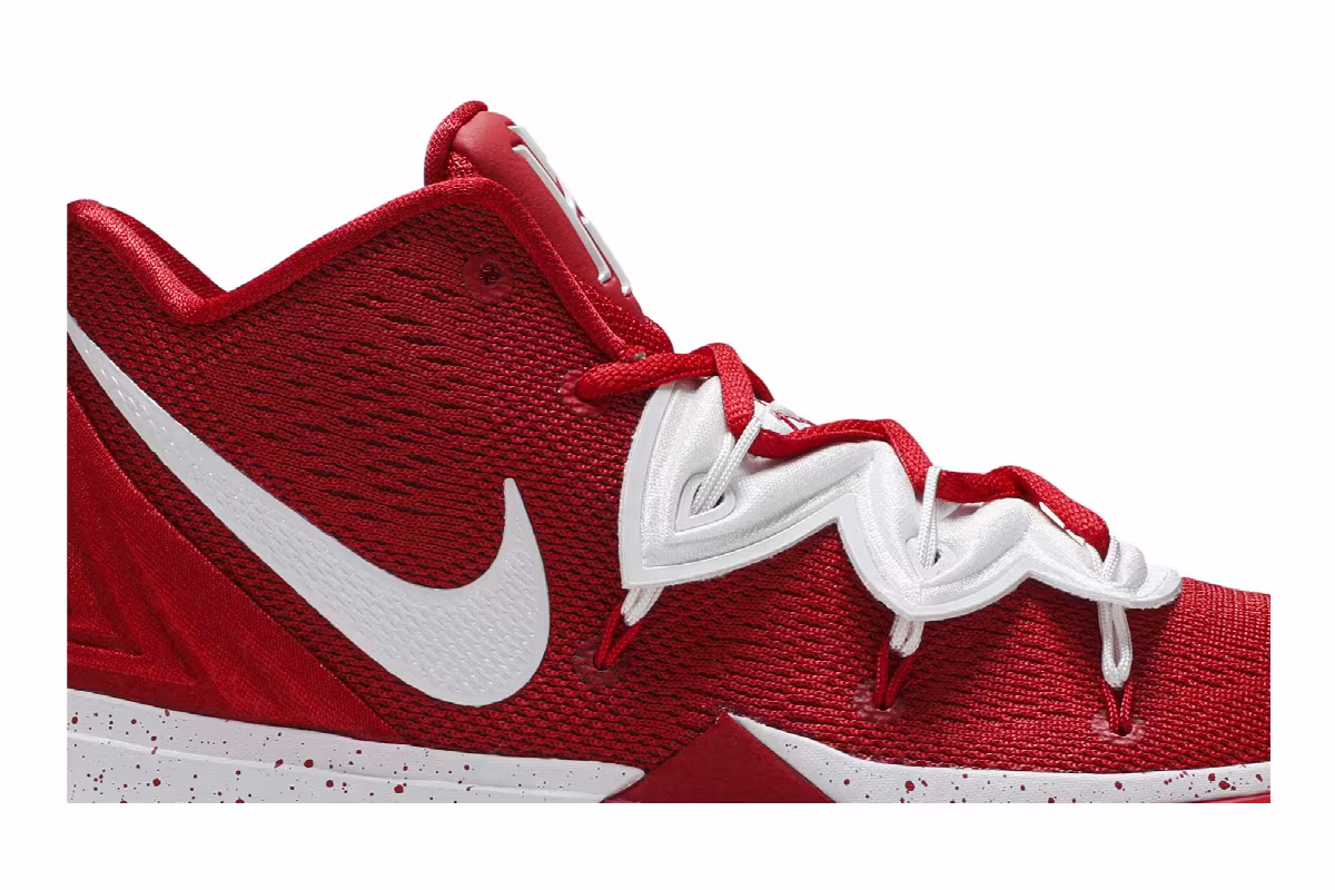 Nike Kyrie 5 TB University Red, view 3