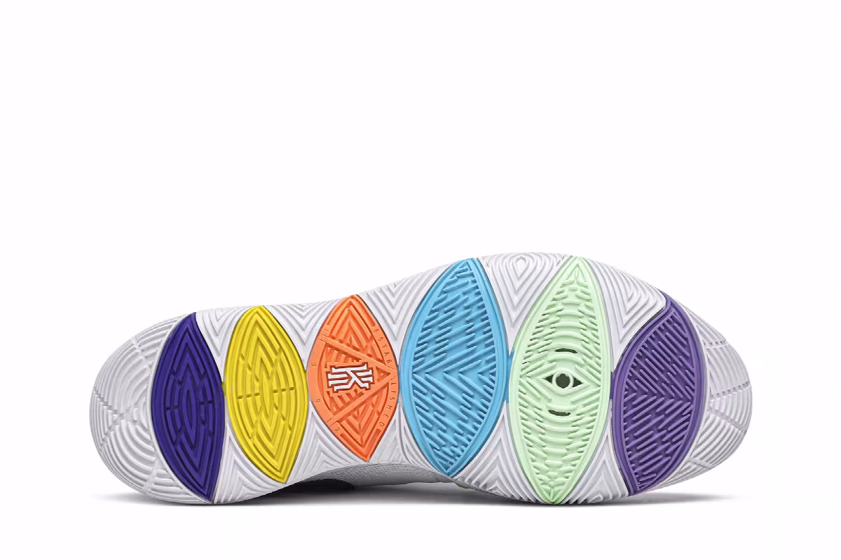 Kyrie 5 Have A Nike Day, view 5