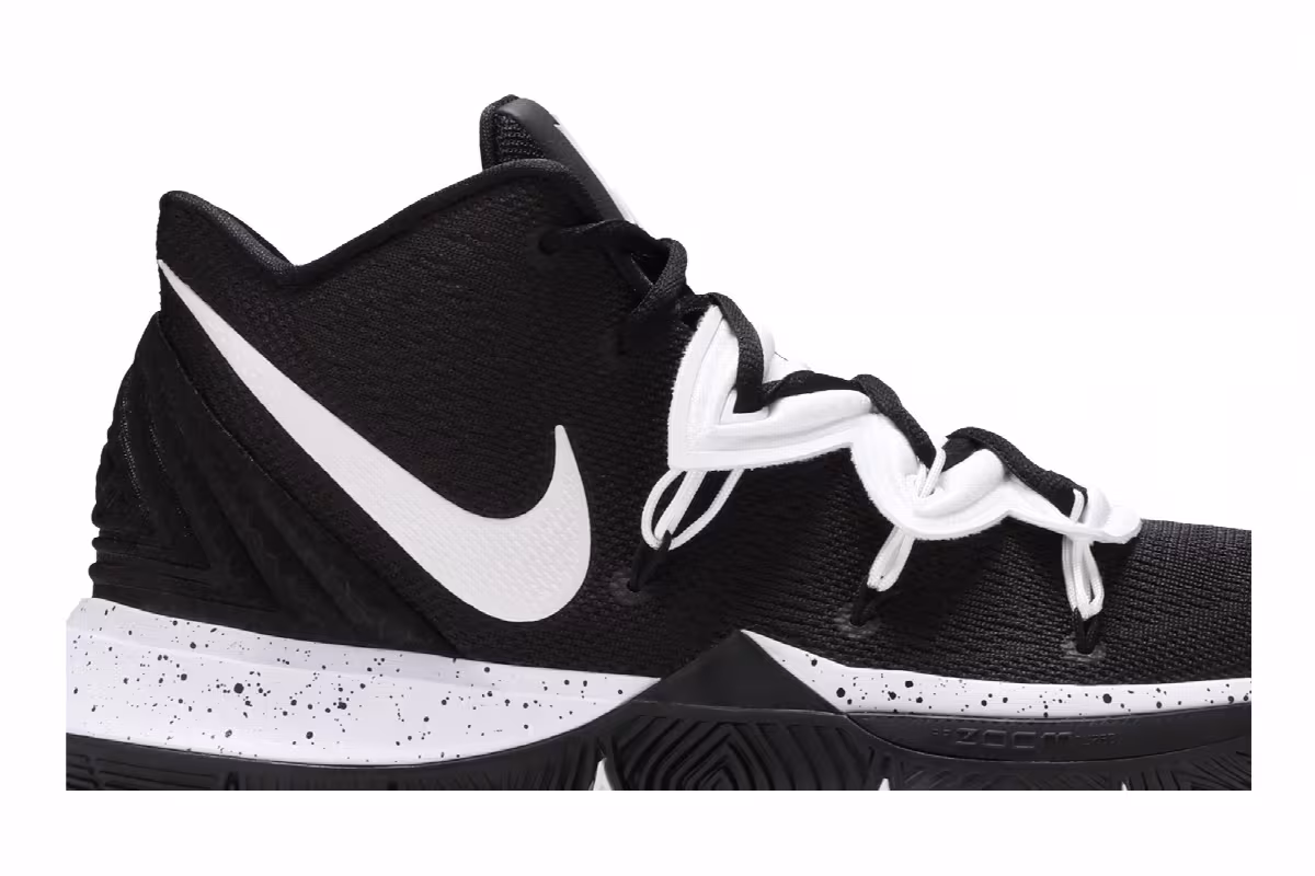Nike Kyrie 5 TB Black, view 3